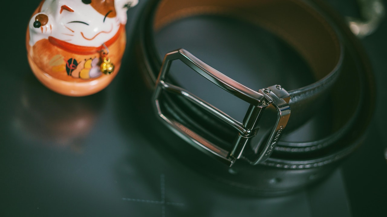 Get premium-quality fashion accessories under 1000 on Flipkart GOAT sale 