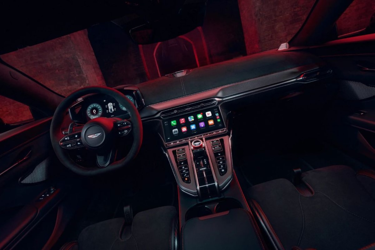 Aston Martin Vantage S Interior