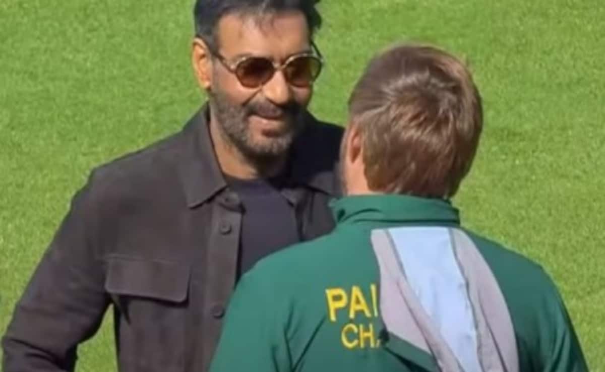 Army Veteran Slams Ajay Devgn For Viral Pic With Shahid Afridi In England: