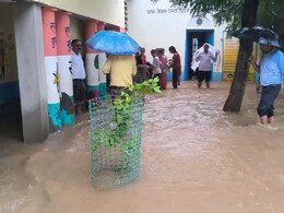 Rajasthan: सरकारी स्कूल बना तालाब, छात्राओं की पढ़ाई पर आफत, अभिभावक बोले- हम नहीं भेजेंगे Rajasthan: सरकारी स्कूल बना तालाब, छात्राओं की पढ़ाई पर आफत, अभिभावक बोले- हम नहीं भेजेंगे