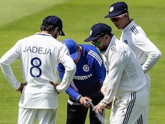 Watch: Injury Scare For Pant, Taken Off Field During 3rd Test At Lords