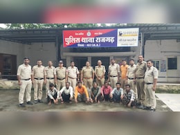 Police Action: पांच लाख की ठगी करने वाले सात आरोपियों का 24 घंटे में खुलासा, पुलिस ने किया सभी को गिरफ्तार Police Action: पांच लाख की ठगी करने वाले सात आरोपियों का 24 घंटे में खुलासा, पुलिस ने किया सभी को गिरफ्तार