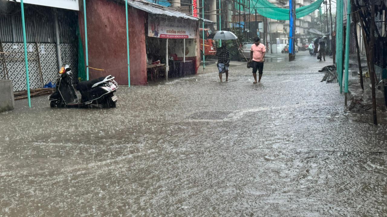 Mumbai Schools Closed, Roads Choked After Heavy Rain, Flights Affected Too