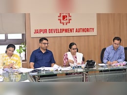 जेडीए की सख्ती: गैरहाजिर कर्मचारियों को कारण बताओ नोटिस, आई कार्ड लाना जरूरी जेडीए की सख्ती: गैरहाजिर कर्मचारियों को कारण बताओ नोटिस, आई कार्ड लाना जरूरी
