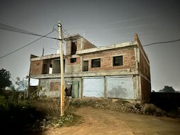 मुंबई के सफेमा कोर्ट के आदेश पर बड़ी कार्रवाई, रीवा में कोरेक्स तस्कर की 2.2 करोड़ की स्पत्ति फ्रीज