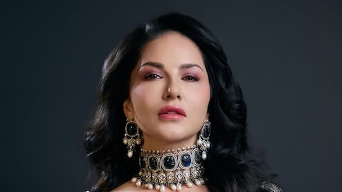 Sunny Leone's Go-To Skincare Hack For Glowing Skin Is Already In Your Backyard