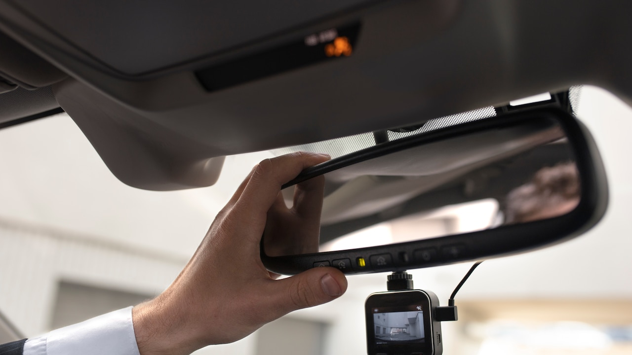 Upgrade Your Car Safety With Best Dashcams Under 5000