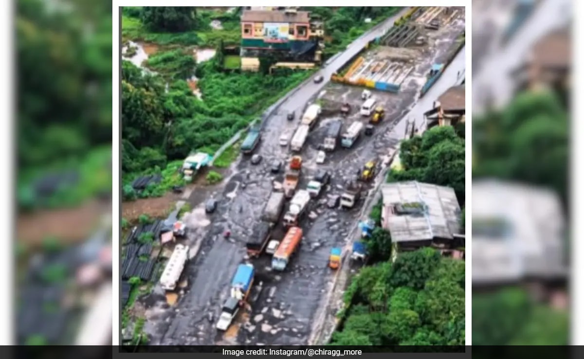 Viral Video Highlights Poor Condition of Mumbai-Goa Highway