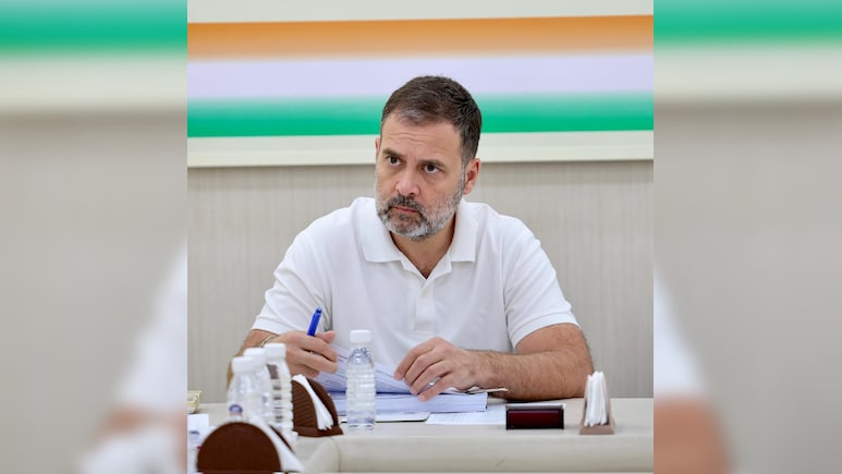 राहुल गांधी बोले- 'ट्रंप का 50 प्रतिशत टैरिफ आर्थिक ब्लैकमेल', जानिए थरूर सहित अन्य कांग्रेस नेताओं ने क्या कह