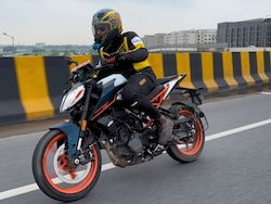 KTM 160 Duke Review: Do Expectations Meet Performance?