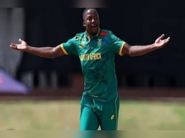 AUS vs SA: 19 साल के गेंदबाज ने मचाई खलबली, T20I में वर्ल्ड रिकॉर्ड बनाकर रचा इतिहास, विश्व क्रिकेट चौंका AUS vs SA: 19 साल के गेंदबाज ने मचाई खलबली, T20I में वर्ल्ड रिकॉर्ड बनाकर रचा इतिहास, विश्व क्रिकेट चौंका