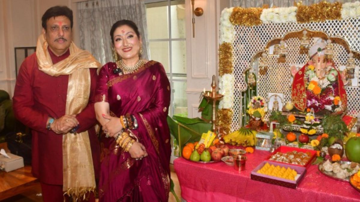 <i>"Govinda Sirf Mera Hai"</i>: Sunita Ahuja Shuts Down Divorce Rumours After She Celebrates Ganesh Chaturthi With Actor
