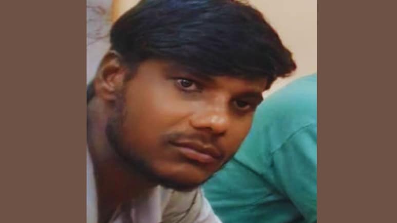 Akola Crime : 'दादा... हा व्हिडिओ पोलिसांना दाखव'; आंतरधर्मीय विवाहाचा धक्कादायक शेवट, संघपालचा आत्महत्येपूर्वीचा व्हिडिओ व्हायरल Akola Crime : 'दादा... हा व्हिडिओ पोलिसांना दाखव'; आंतरधर्मीय विवाहाचा धक्कादायक शेवट, संघपालचा आत्महत्येपूर्वीचा व्हिडिओ व्हायरल