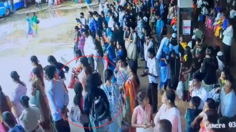 2 Karnataka Girls Flee Homes After Scoring Low Marks, Found In Mumbai 2 Karnataka Girls Flee Homes After Scoring Low Marks, Found In Mumbai