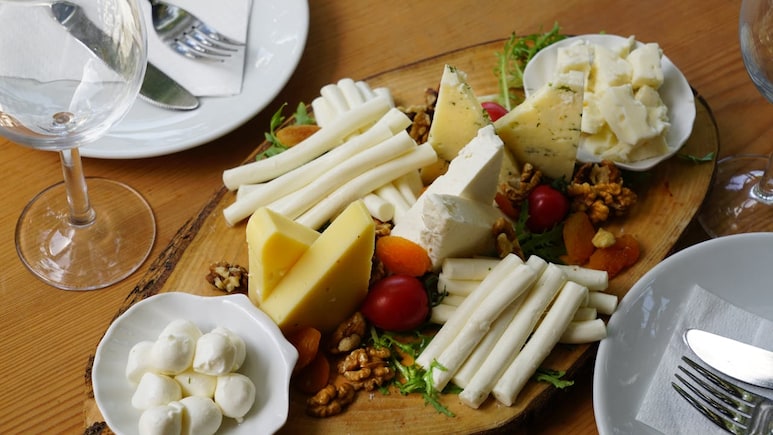 Is Cheese Healthy? The Good, The Bad And The Tasty Facts, Explained
