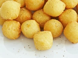 10 Yummiest Potato Snacks For Your Raksha Bandhan 2025 Party
