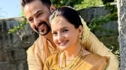 Gia Manek, Gopi Bahu Of <i>Saath Nibhaana Saathiya</i>, Marries <i>Diya Aur Baati Hum</i> Actor Varunn Jain. See Pics