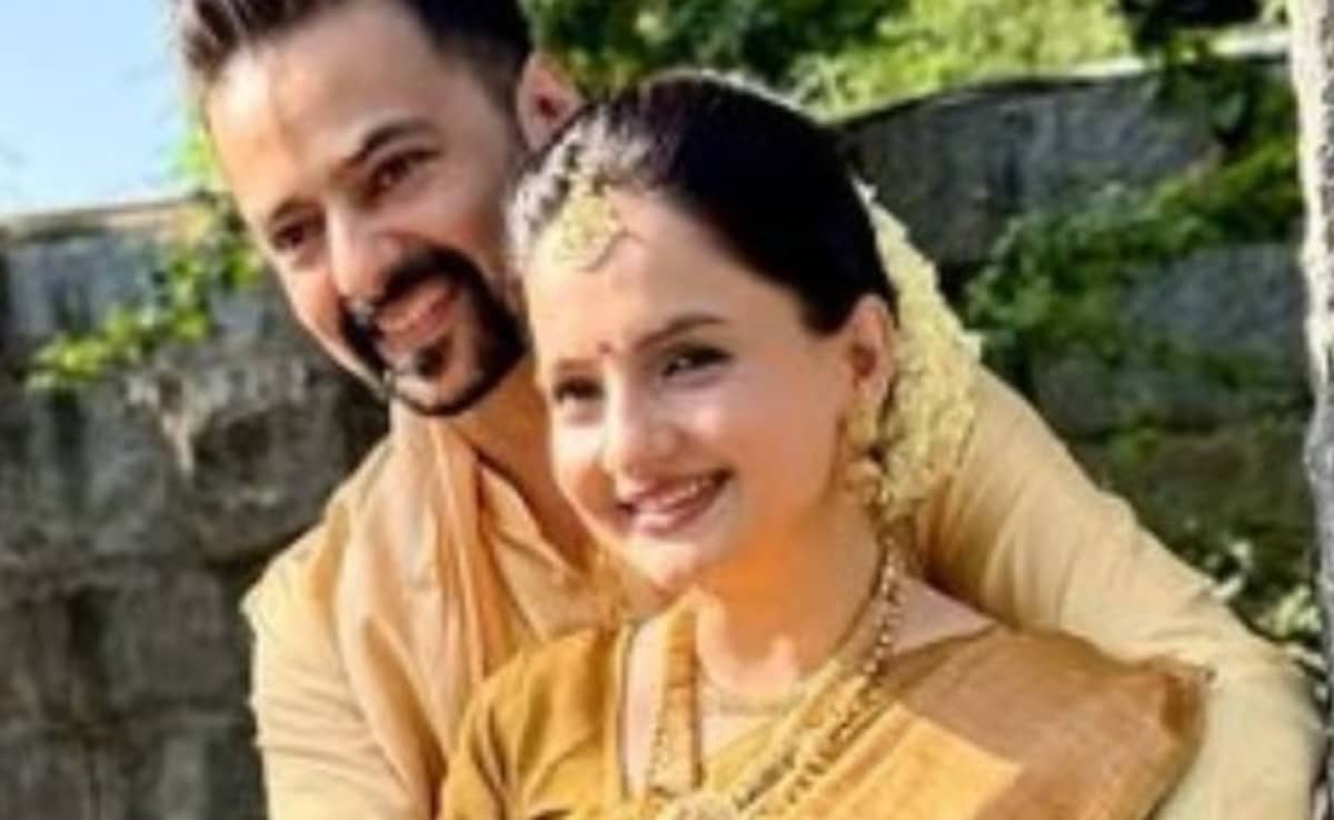 Gia Manek, Gopi Bahu Of Saath Nibhaana Saathiya, Marries Diya Aur Baati Hum Actor Varunn Jain. See Pics