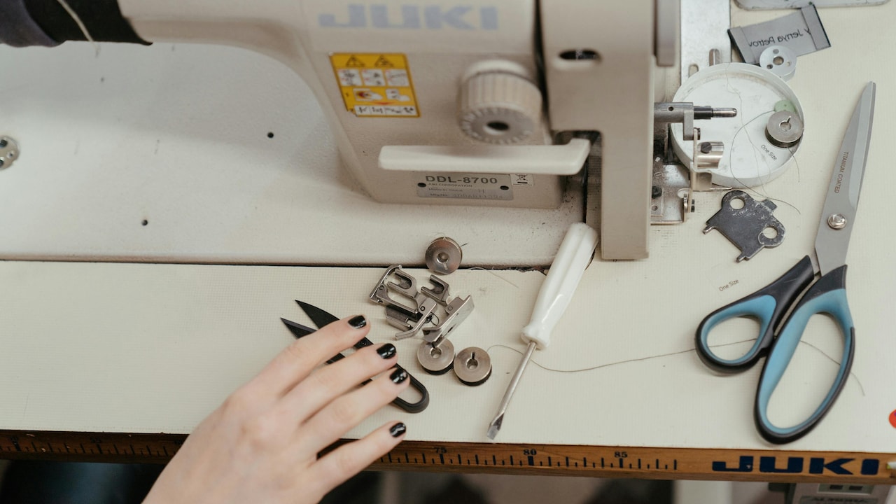 Portable Sewing Machines Under 3000: Affordable Yet Budget Option 