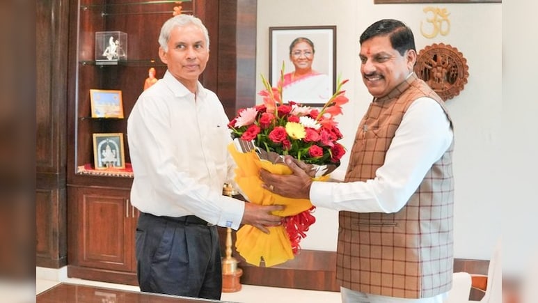 एमपी के मुख्य सचिव अनुराग जैन को मिला एक्सटेंशन, CM मोहन यादव ने दी बधाई एमपी के मुख्य सचिव अनुराग जैन को मिला एक्सटेंशन, CM मोहन यादव ने दी बधाई