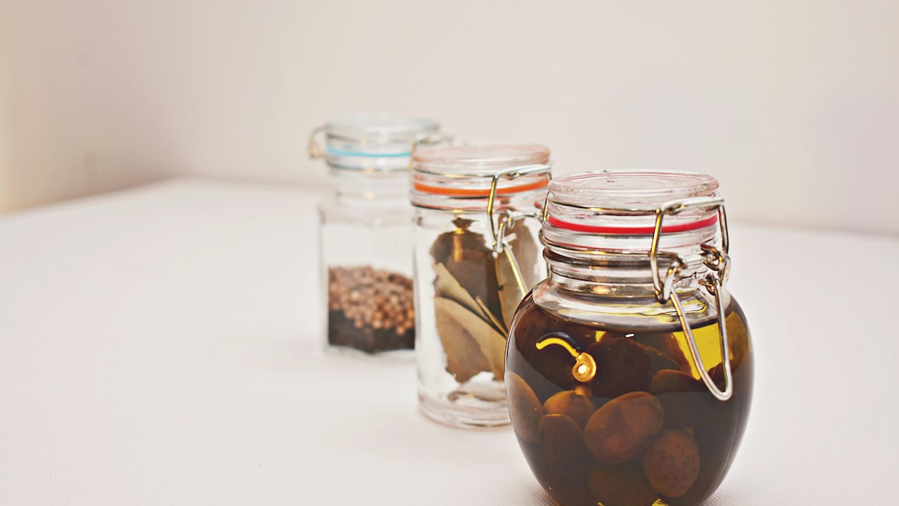 How To Make Storage Jars Airtight For Dry Food: Top Trick To Use