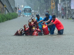 मुंबई को भारी बारिश से अभी नहीं मिलेगी राहत, IMD का आज इन इलाकों के लिए रेड और ऑरेंज अलर्ट मुंबई को भारी बारिश से अभी नहीं मिलेगी राहत, IMD का आज इन इलाकों के लिए रेड और ऑरेंज अलर्ट
