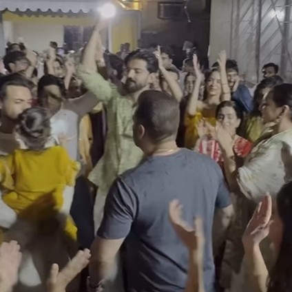 सलमान खान ने दी बप्पा को विदाई, मस्ती के रंग में डूबकर जमकर नाचा पूरा खान खानदान