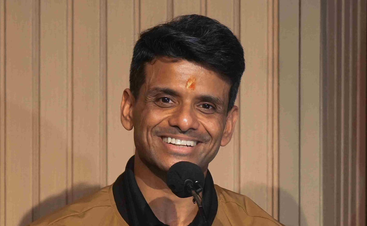 लखनऊ में अपने स्कूल पहुंचे शुभांशु लखनऊ में अपने स्कूल पहुंचे शुभांशु