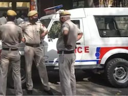 Students Evacuated After Delhi&#039;s Dwarka School Receives Bomb Threat Via E-mail