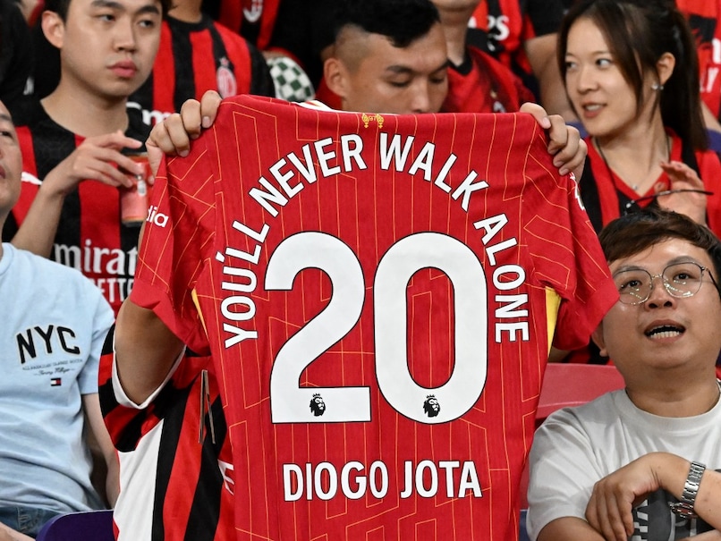 Retiring Diogo Jota's Jersey Was Incredible Gesture From Liverpool: Stephen Warnock