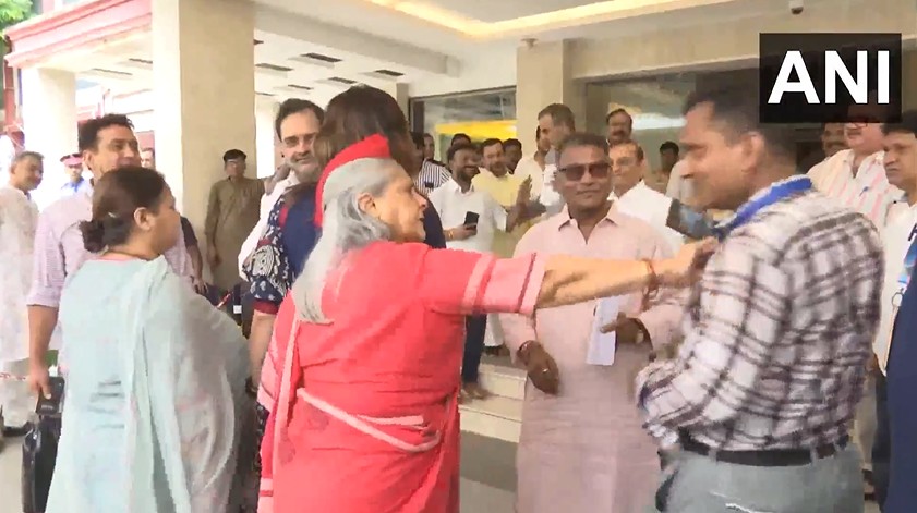 Video: Jaya Bachchan Pushes, Scolds Man Trying To Take Selfie With Her