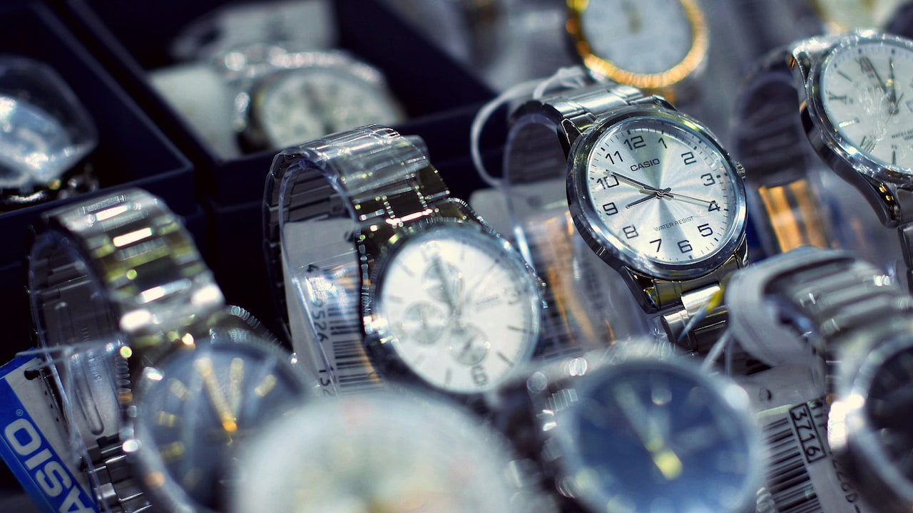 Upgrade Your Watches With Stunning Metal Smartwatches During The Flipkart Freedom Sale 