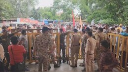 एक साथ तीन मंदिरों के ट्रस्ट बनाने की मांग ! सड़क पर उतरी अस्तोत्र गांव की जनता, जानें - पूरा मामला