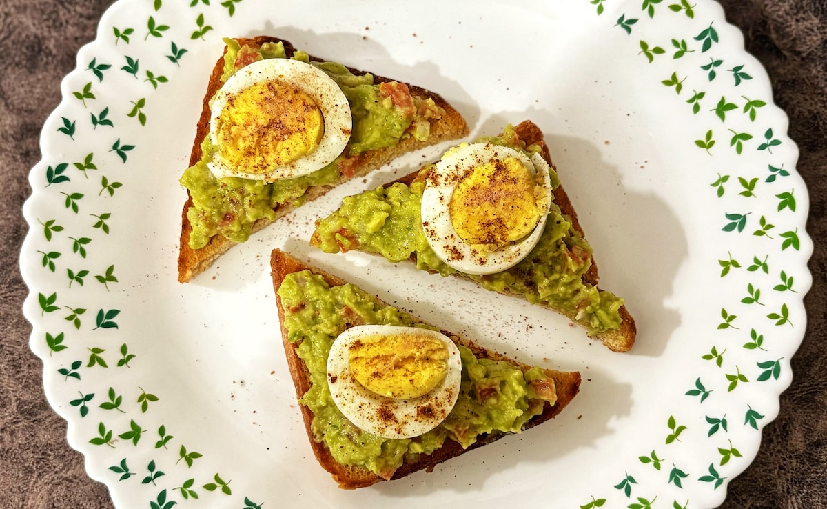 Mindful plating can turn simple breakfasts into elaborate ones Mindful plating can turn simple breakfasts into elaborate ones