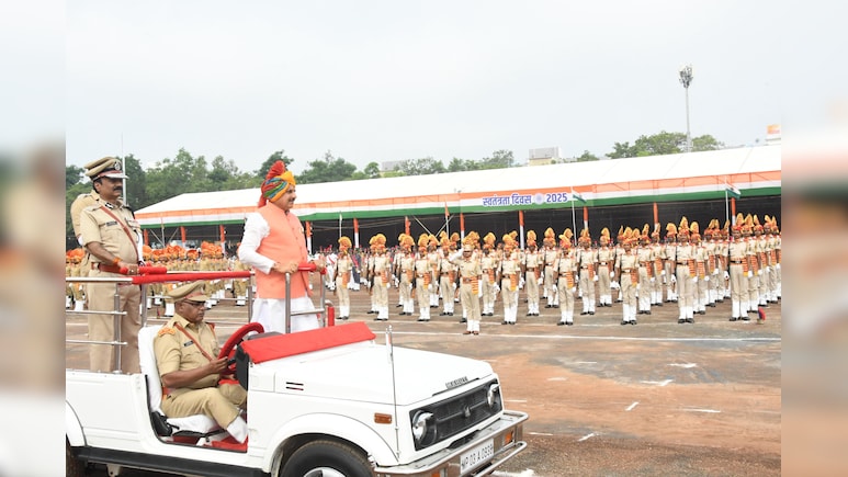 सीएम ने भोपाल में फहराया तिरंगा, बोले- जो जैसा, उसे वैसा जवाब दिया, लाडली बहनों के लिए भी किया बड़ा ऐलान 