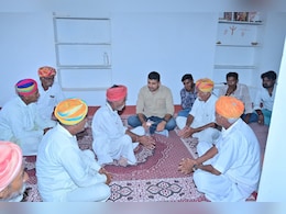 'कलेक्टर-तहसीलदार को कमरे में बंद कर दूंगा' रविंद्र भाटी ने ग्रामीणों की शिकायत पर कहा- इनकी छाती पर बैठ जाओ 'कलेक्टर-तहसीलदार को कमरे में बंद कर दूंगा' रविंद्र भाटी ने ग्रामीणों की शिकायत पर कहा- इनकी छाती पर बैठ जाओ