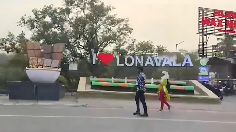 Lonavala News: लोणावळ्यात पर्यटकांची तुफान गर्दी, हुल्लडबाजांवर पोलिसांनी करडी नजर