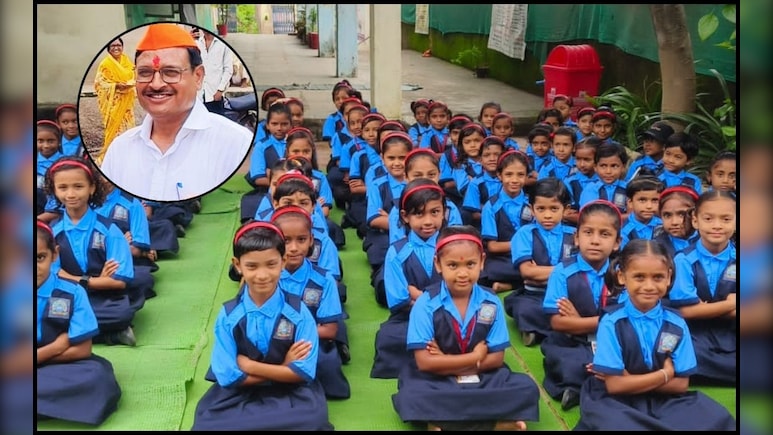 Akola News : मुलींच्या शिक्षणासाठी अख्खं गाव एकवटलं; ZP शिक्षकाच्या बदलीविरोधात पालकांचा सरकारला इशारा!