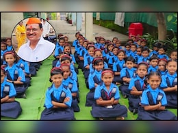 Akola News : मुलींच्या शिक्षणासाठी अख्खं गाव एकवटलं; ZP शिक्षकाच्या बदलीविरोधात पालकांचा सरकारला इशारा! Akola News : मुलींच्या शिक्षणासाठी अख्खं गाव एकवटलं; ZP शिक्षकाच्या बदलीविरोधात पालकांचा सरकारला इशारा!