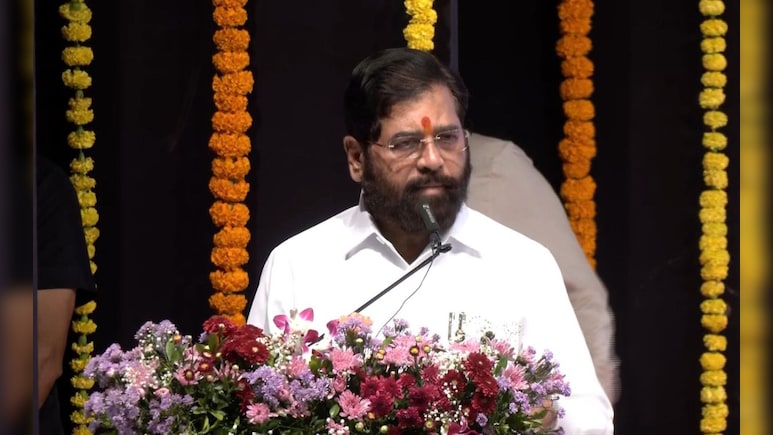 'बीडीडी झाँकी है, मुंबई अभी बाकी है; वर्षभरात मुंबई खड्डेमुक्त करणार'; उपमुख्यमंत्री एकनाथ शिंदेंची मोठी घोषणा