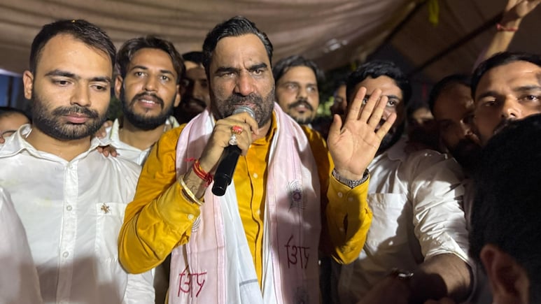 Rajasthan Politics: 'आमने-सामने होते तो बात दूसरी हो जाती', किरोड़ी लाल मीणा से हुई बहस के बाद बोले हनुमान बेनीवाल Rajasthan Politics: 'आमने-सामने होते तो बात दूसरी हो जाती', किरोड़ी लाल मीणा से हुई बहस के बाद बोले हनुमान बेनीवाल