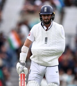 Chris Woakes Opens Up On Decision To Come Out For Batting With Shoulder Injury