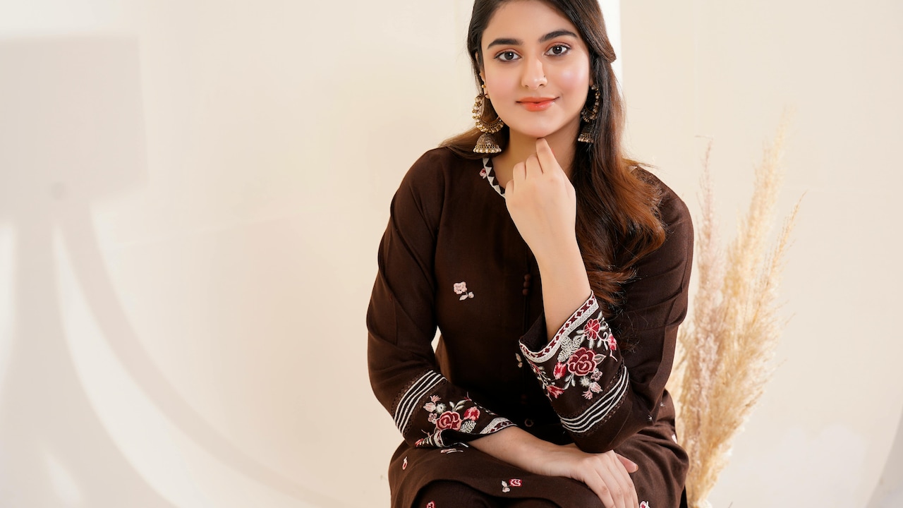 You Can Easily Get House of Chikankari And Bunaai Ethnicwear Looks On Myntra Right To Fashion