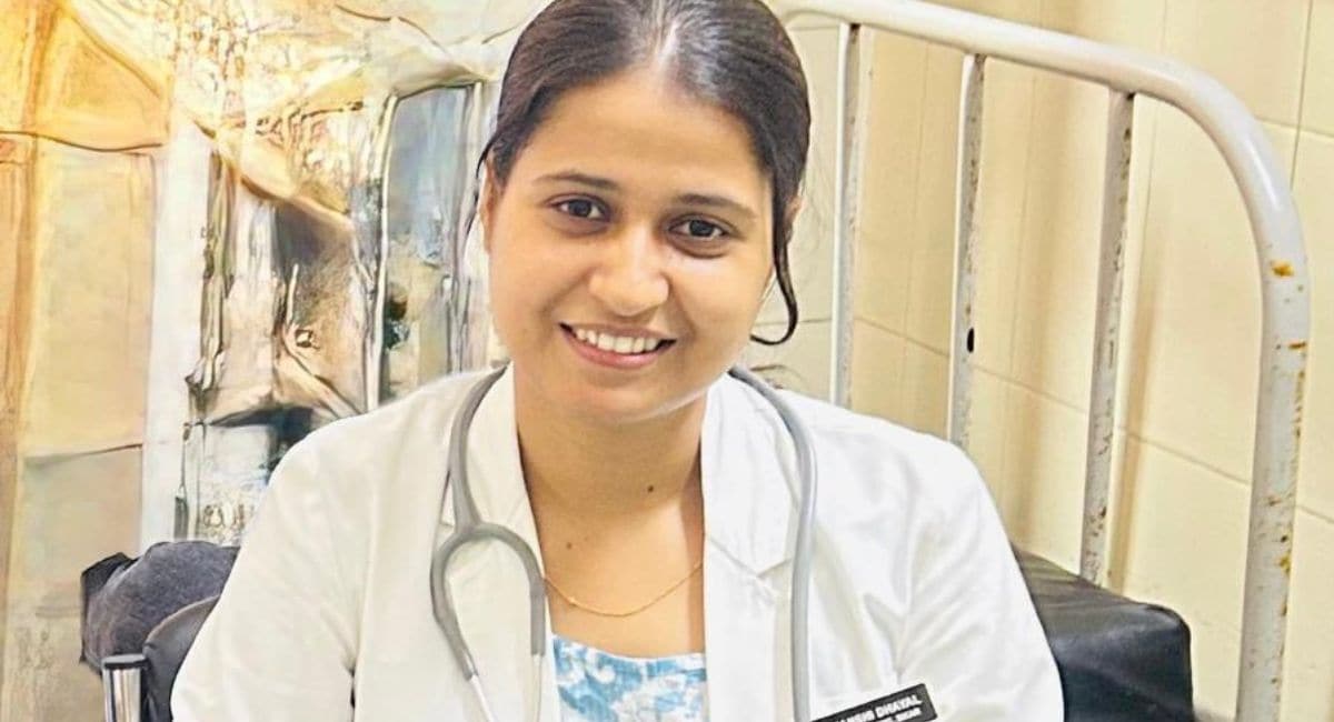 कोटडी धायलान गांव की हिमांशी धायल MBBS पढ़ाई कर रही है. कोटडी धायलान गांव की हिमांशी धायल MBBS पढ़ाई कर रही है.