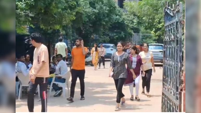 Patwari Exam: पटवारी भर्ती में ज्यादा रह सकती है कट ऑफ, पहली पारी में 88.24 फीसदी रही उपस्थिति