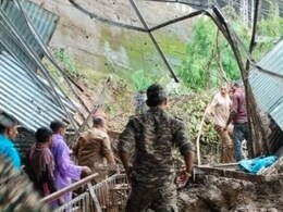 Vaishno Devi Landslide: वैष्णो देवी मार्ग पर भूस्खलन से 5 लोगों की मौत, 14 यात्री घायल; यात्रा रुकी Vaishno Devi Landslide: वैष्णो देवी मार्ग पर भूस्खलन से 5 लोगों की मौत, 14 यात्री घायल; यात्रा रुकी