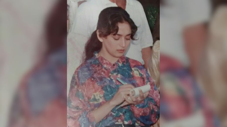 माधुरी दीक्षित के बचपन की खूबसूरत तस्वीरें, 7वीं देख फैंस बोले- मधुबाला के बाद यही हैं