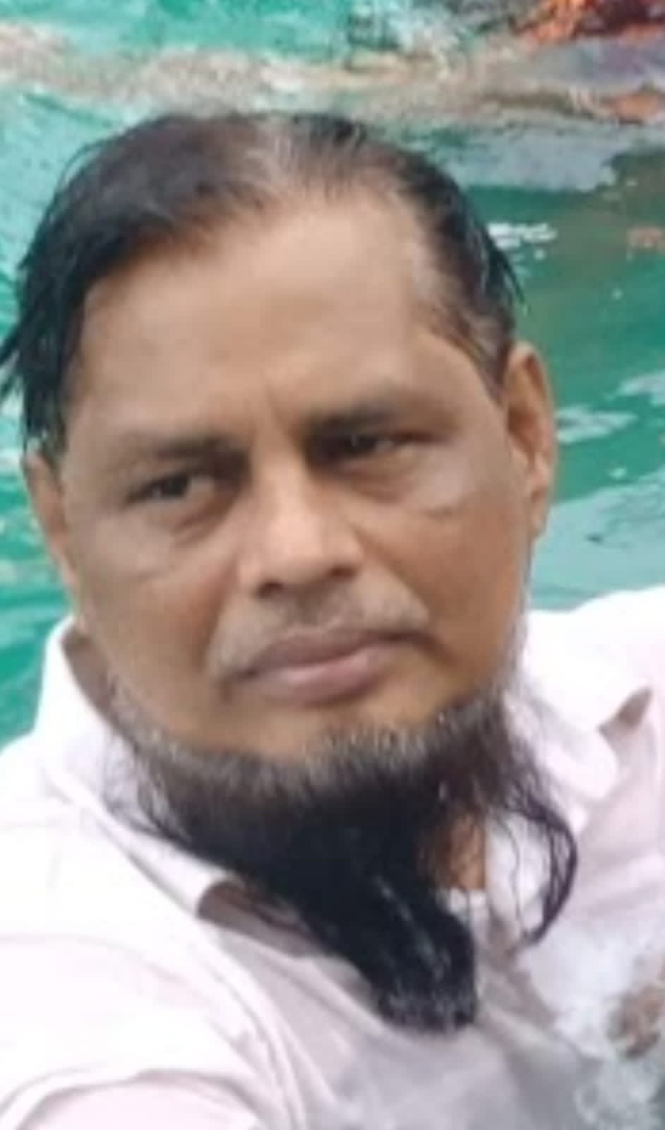 सड़क पर गड्ढों ने एक डॉक्टर की ले ली जान, गुस्साए लोगों ने इस घटना के खिलाफ भिंवडी में हंगामा