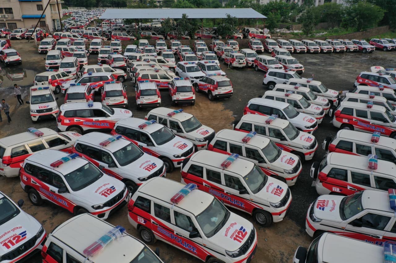 Dial 112 Service: मध्य प्रदेश में अब डायल 112 सेवा Dial 112 Service: मध्य प्रदेश में अब डायल 112 सेवा