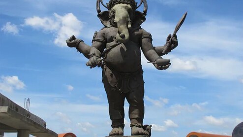 महाराष्ट्र नहीं, इस देश में है दुनिया की सबसे ऊंची भगवान गणेश की मूर्ति, हर दिन देखने आते हैं लाखों टूरिस्ट्स